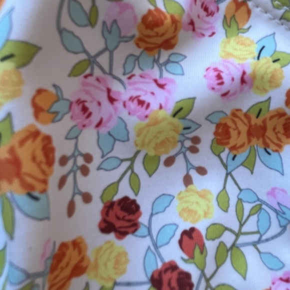 Bikini top☀️ - Picture 3 of 5